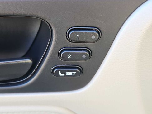 Used 2025 Honda Odyssey EX-L image 14