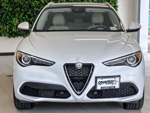Used 2020 Alfa Romeo Stelvio Ti Lusso AWD/4WD image 9