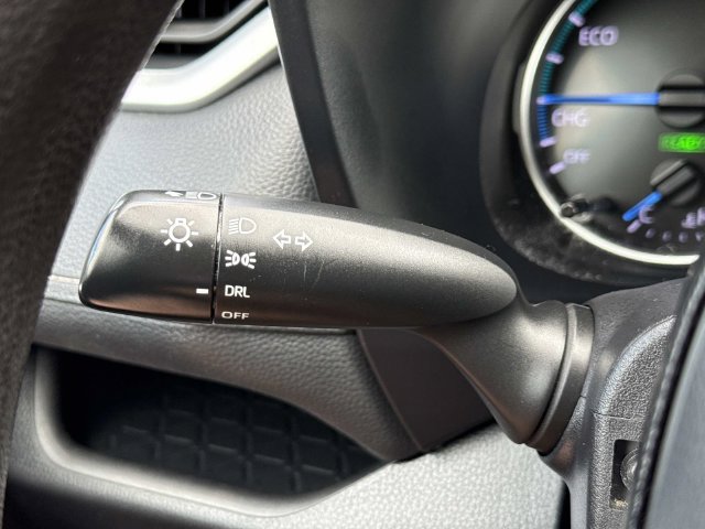 Used 2022 Toyota RAV4 LE AWD/4WD image 26