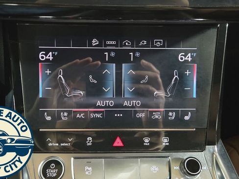 Used 2021 Audi e-tron Premium Plus w/ Premium Plus Package AWD/4WD image 16