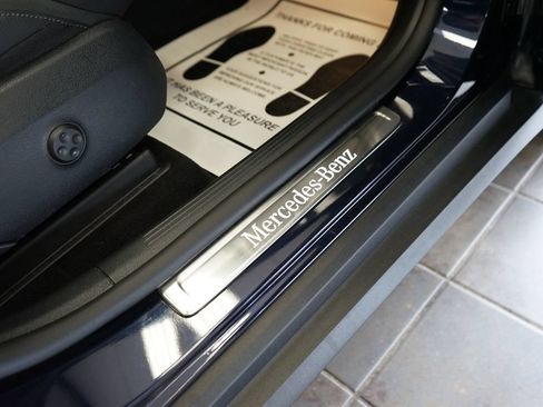 Used 2024 Mercedes-Benz GLC 300 4MATIC image 47