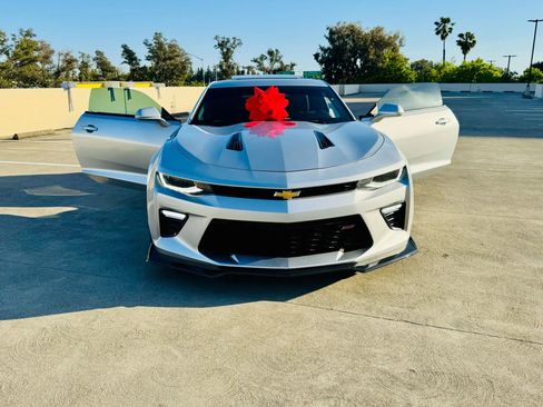 Used 2017 Chevrolet Camaro SS RWD image 38