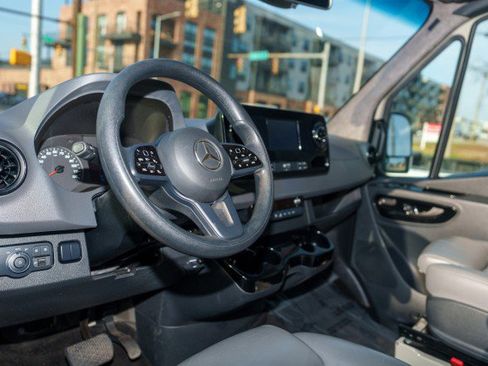 Used 2020 Mercedes-Benz Sprinter 2500 w/ Driver Convenience Package image 13