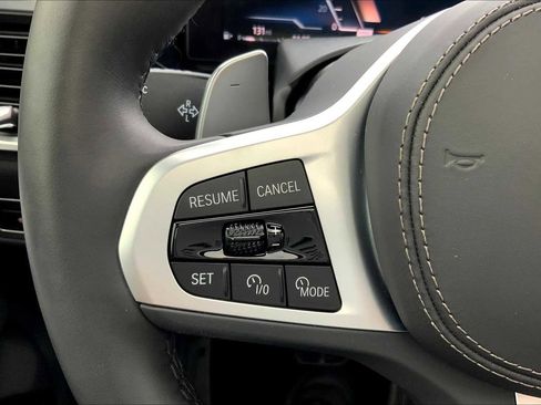 Used 2025 BMW X7 xDrive40i w/ Executive Package image 45