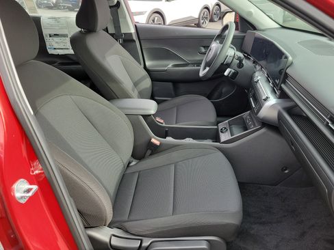 New 2025 Hyundai Kona SE FWD image 18