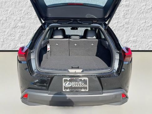 New 2026 Lexus UX 300h FWD image 12