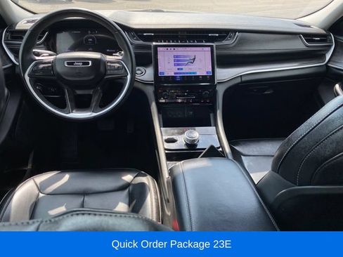 Used 2023 Jeep Grand Cherokee Limited AWD/4WD image 5