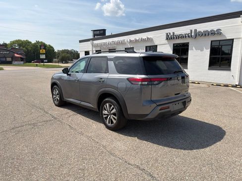 Used 2026 Nissan Pathfinder SL AWD/4WD image 6