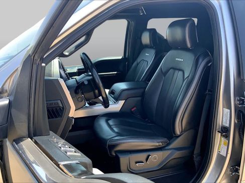 Used 2020 Ford F150 Platinum w/ Equipment Group 701A Luxury AWD/4WD image 8