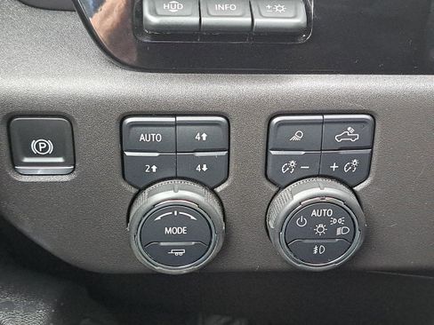 Certified 2025 Chevrolet Silverado 1500 LTZ w/ Technology Package image 20