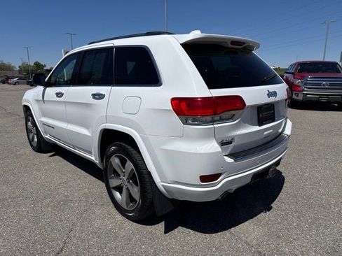 Used 2016 Jeep Grand Cherokee Overland w/ Advanced Technology Group AWD/4WD image 8