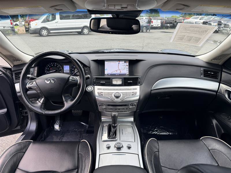 Used 2017 INFINITI Q70 3.7 AWD/4WD image 21