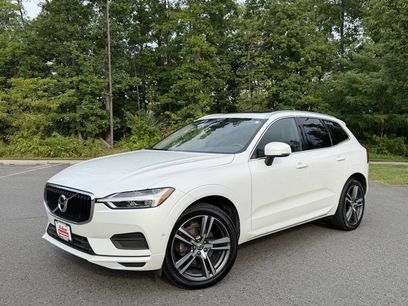 Used 2018 Volvo XC60 T5 Momentum w/ Convenience Package