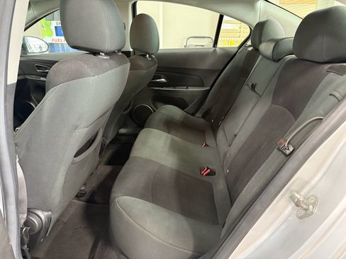 Used 2011 Chevrolet Cruze LT FWD image 12