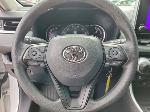 Used 2025 Toyota RAV4 LE image 18