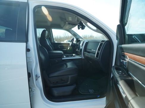 Used 2016 RAM 1500 Laramie w/ Convenience Group image 18