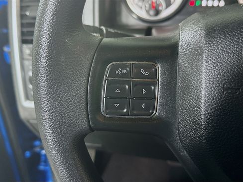 Used 2019 RAM 1500 Classic SLT RWD image 16