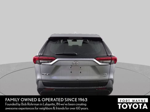 Used 2024 Toyota RAV4 LE AWD/4WD image 8