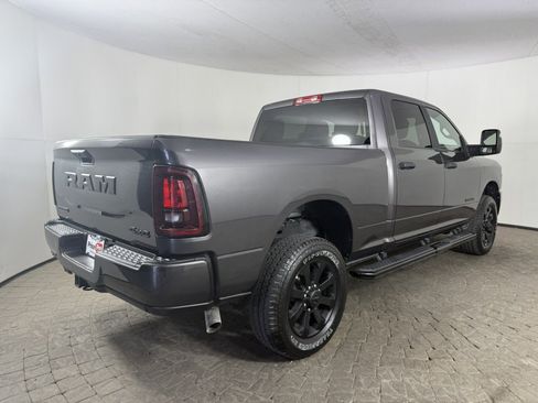 Used 2025 RAM 2500 Big Horn AWD/4WD image 9