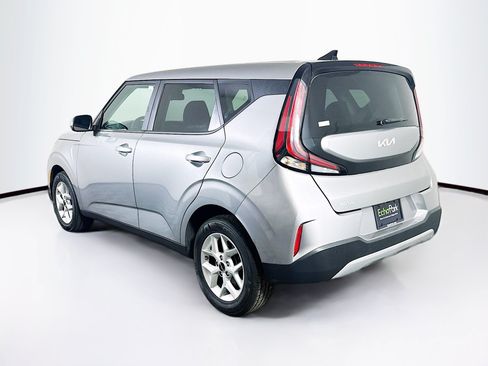Used 2025 Kia Soul LX w/ LX Technology Package FWD image 5