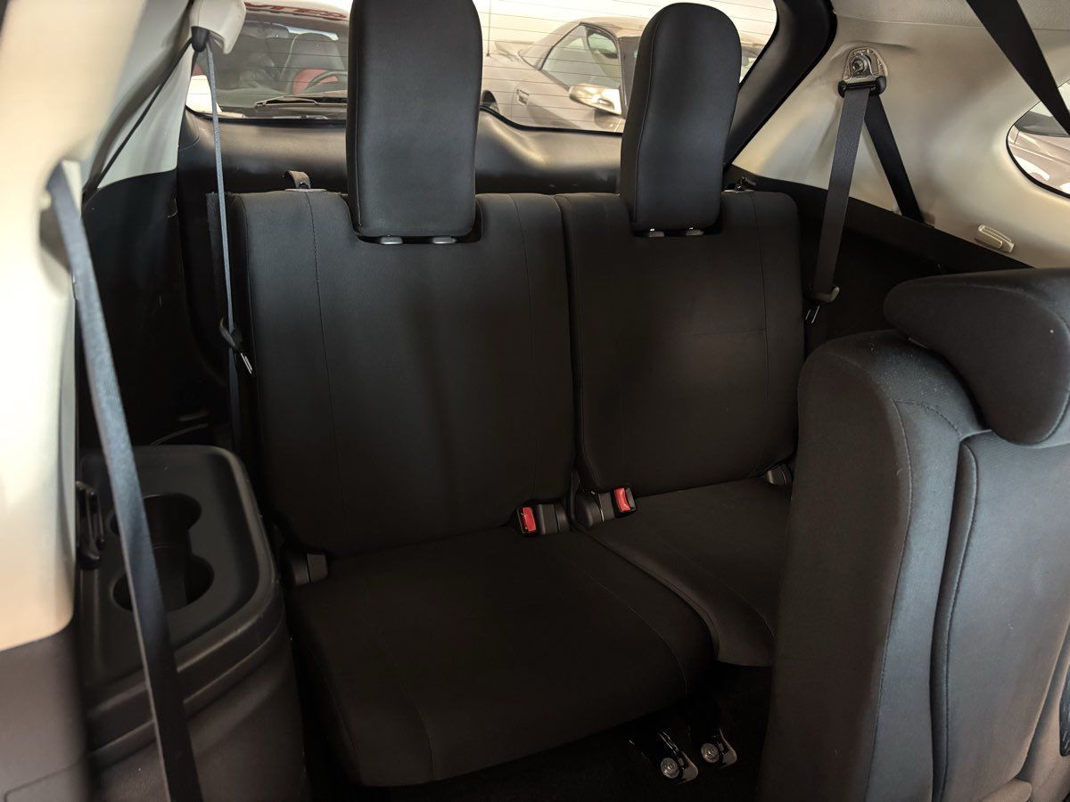 Used 2014 Mitsubishi Outlander ES FWD image 24