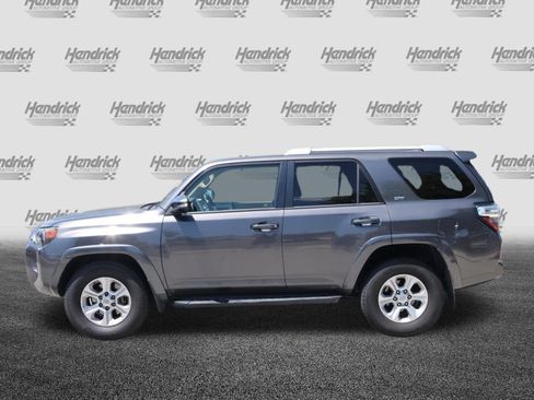 Used 2016 Toyota 4Runner SR5 Premium RWD image 6