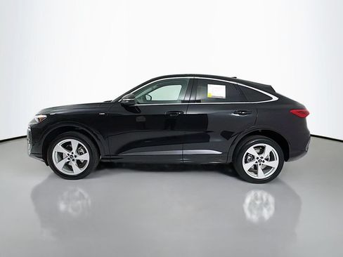 Used 2025 Audi Q5 Premium Plus w/ Premium Plus AWD/4WD image 4
