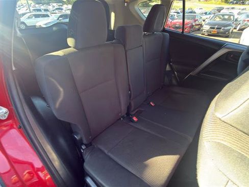 Used 2016 Toyota RAV4 LE FWD image 17