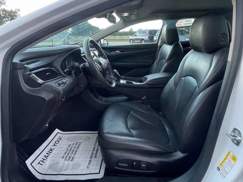 Used 2017 Buick LaCrosse Essence FWD image 13