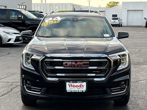 Certified 2024 GMC Terrain AT4 AWD/4WD image 4