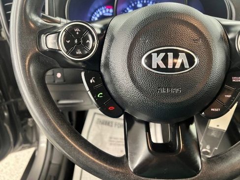 Used 2019 Kia Soul image 13
