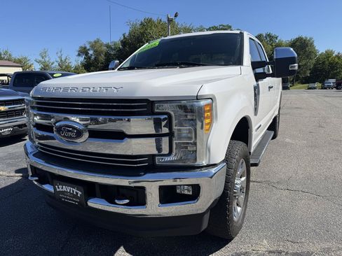 Used 2017 Ford F250 Lariat w/ Chrome Package AWD/4WD image 2