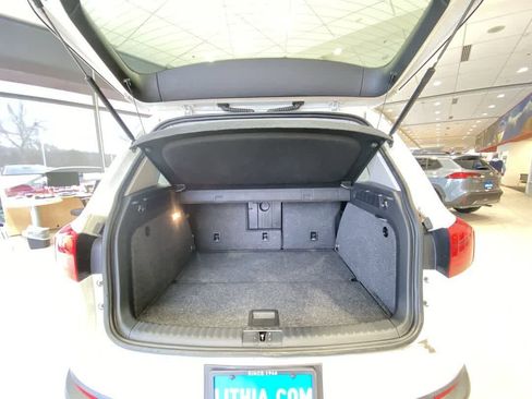 Used 2017 Volkswagen Tiguan Limited w/ Premium Package image 25