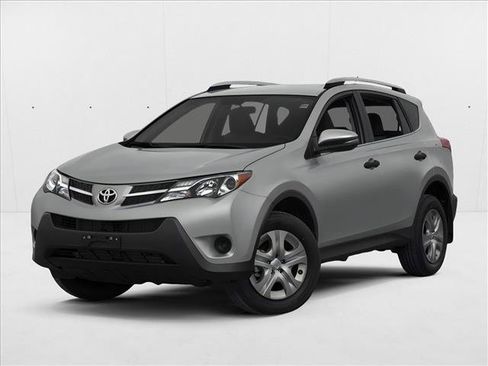 Used 2013 Toyota RAV4 LE FWD image 1