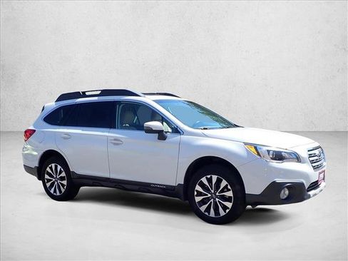 Used 2017 Subaru Outback 2.5i Limited AWD/4WD image 5