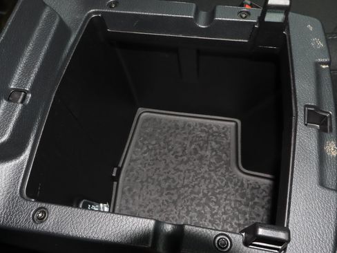 Used 2022 Jeep Wrangler Unlimited Sport AWD/4WD image 25