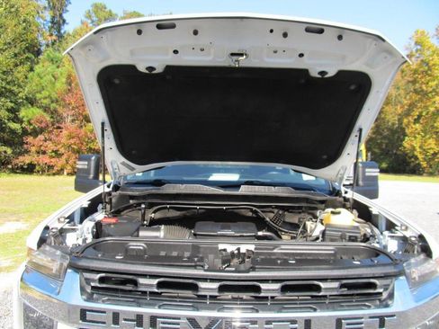 Used 2022 Chevrolet Silverado 3500 LT w/ Convenience Package image 39