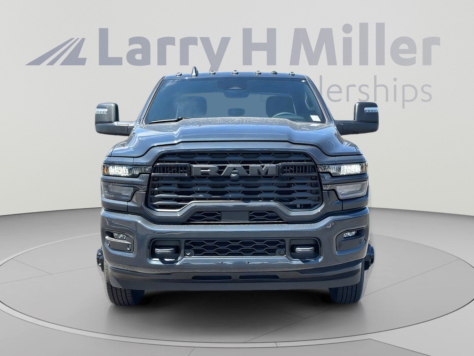 New 2027 RAM 3500 Big Horn AWD/4WD image 9