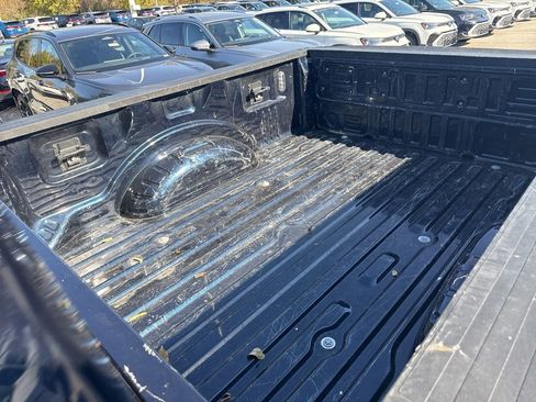 Used 2023 Ford F250 Lariat w/ Chrome Package image 15