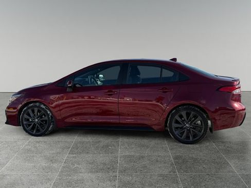 Used 2025 Toyota Corolla SE image 2