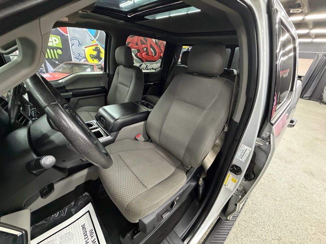 Used 2016 Ford F150 XLT w/ Equipment Group 302A Luxury AWD/4WD image 11