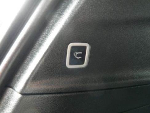 Used 2022 Chrysler Pacifica Touring image 30