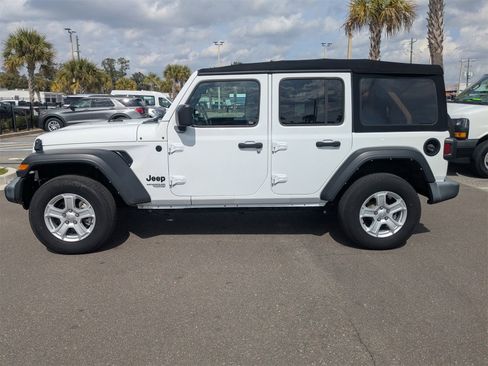 Used 2021 Jeep Wrangler Unlimited Sport image 7