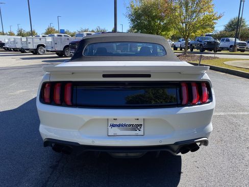 Used 2020 Ford Mustang GT Premium w/ Equipment Group 401A image 8