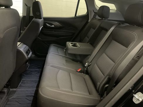 Used 2023 GMC Terrain SLE w/ Driver Convenience Package FWD image 15