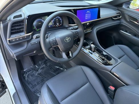 New 2026 Toyota Crown Signia AWD/4WD image 13