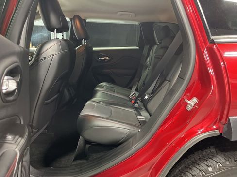 Used 2015 Jeep Cherokee Trailhawk w/ Trailer Tow Group AWD/4WD image 35