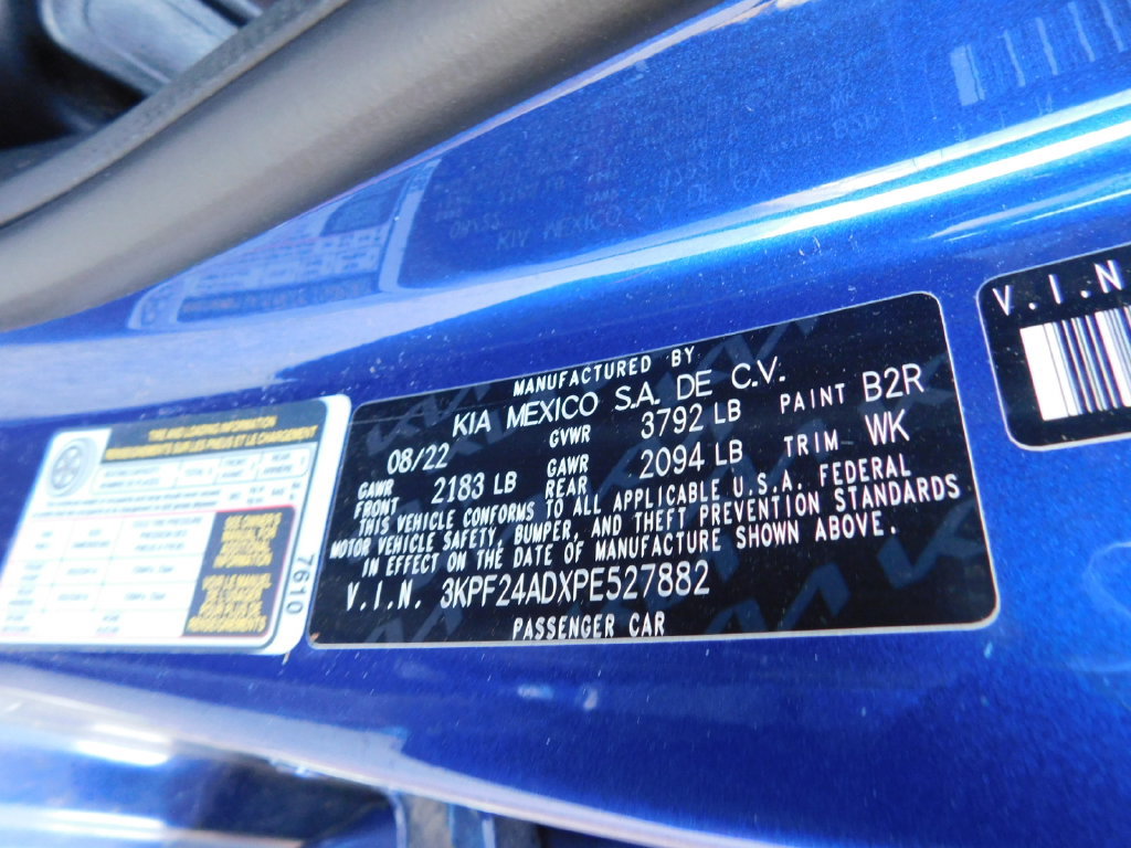 Used 2023 Kia Forte LXS w/ LXS Technology Package FWD image 8
