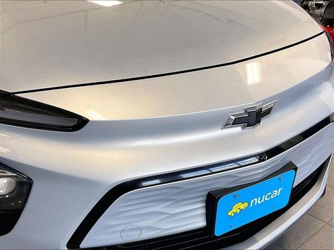 Used 2023 Chevrolet Bolt EUV Premier FWD image 31