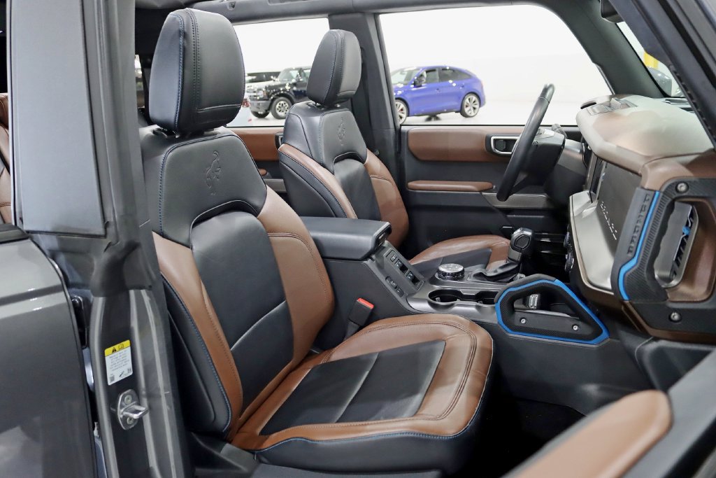 Used 2021 Ford Bronco Outer Banks w/ Sasquatch Package AWD/4WD image 25